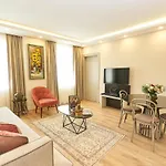 Otel Seasons İstanbul